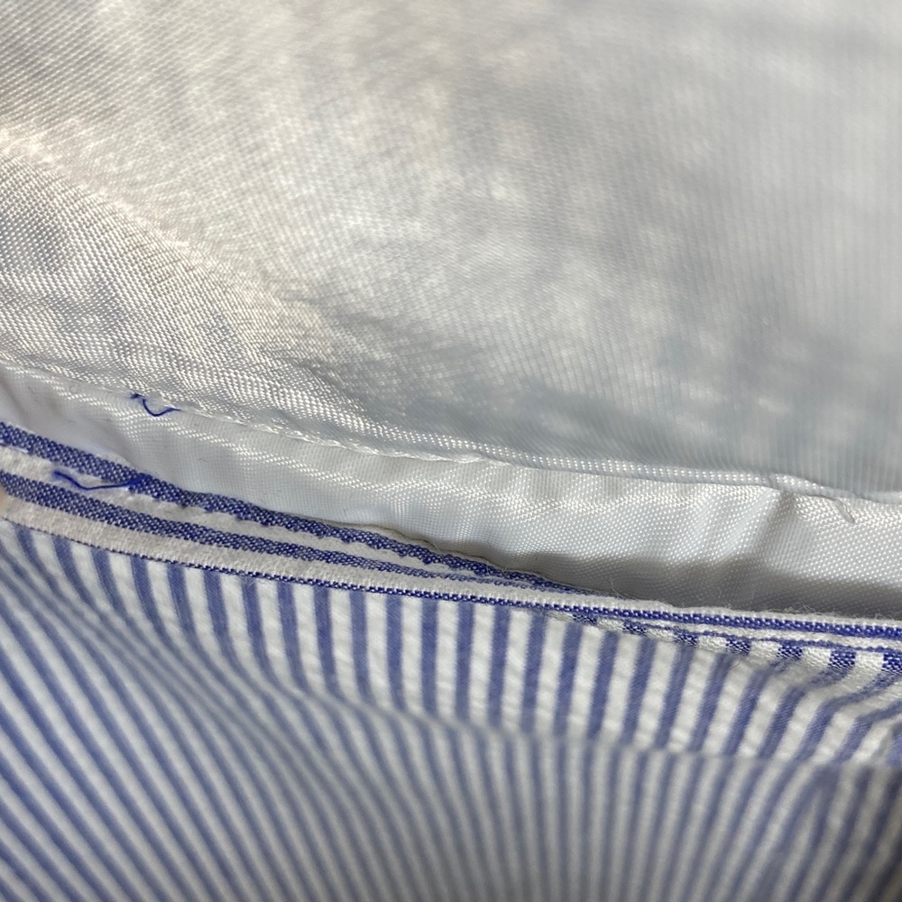 Like New Alan Flusser Classic Puckered Cotton Seersucker in Blue and White 44L - Picture 8 of 16
